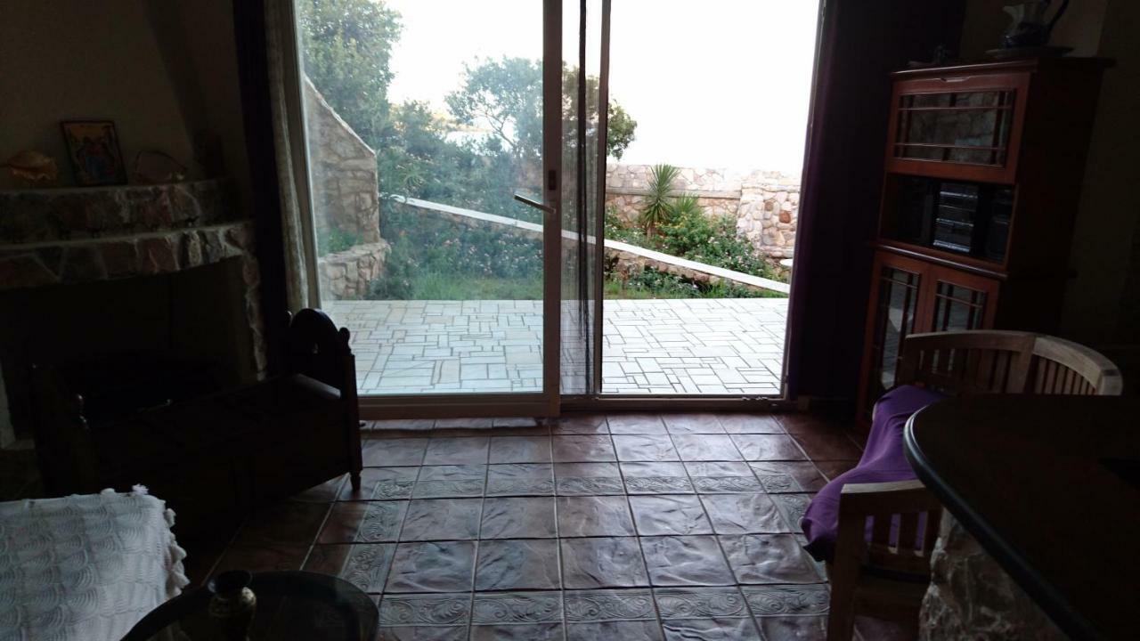 Το Πετρινο Villa Agia Marina Mikrolimanou Exterior photo