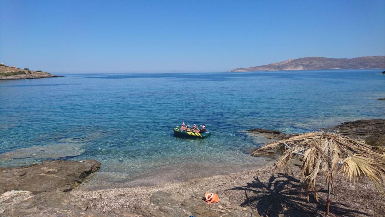 Το Πετρινο Villa Agia Marina Mikrolimanou Exterior photo