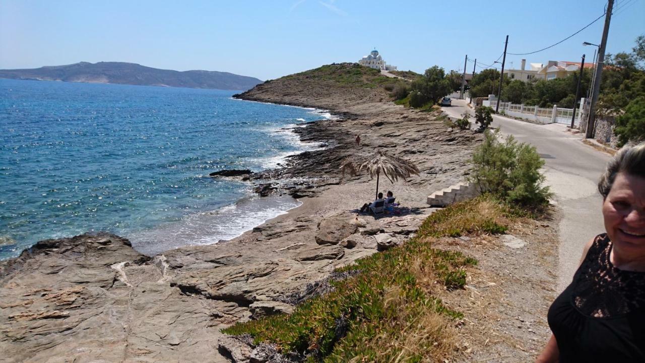 Το Πετρινο Villa Agia Marina Mikrolimanou Exterior photo